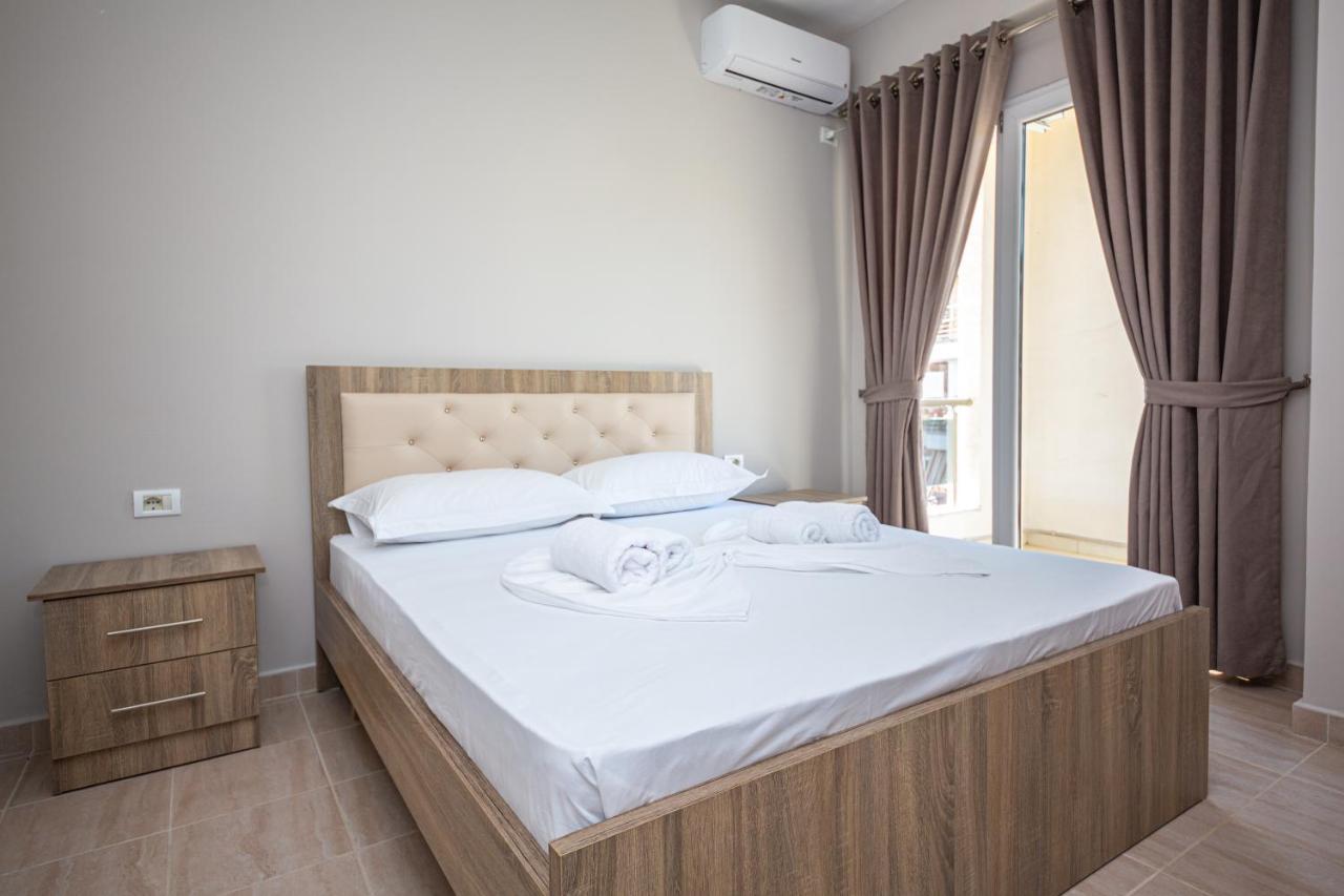 Ponari S Hotel Kryemëdhej 외부 사진