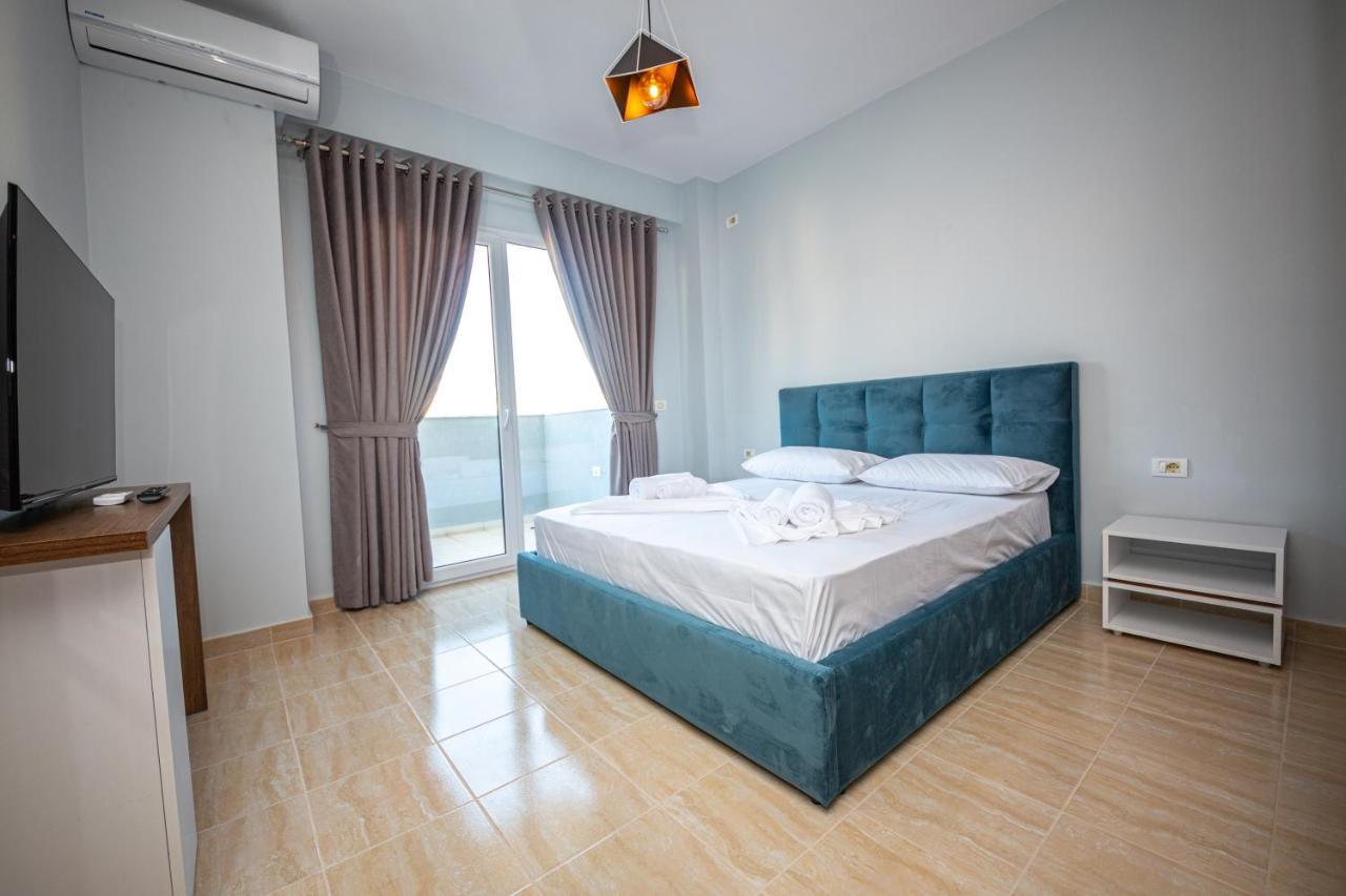 Ponari S Hotel Kryemëdhej 외부 사진