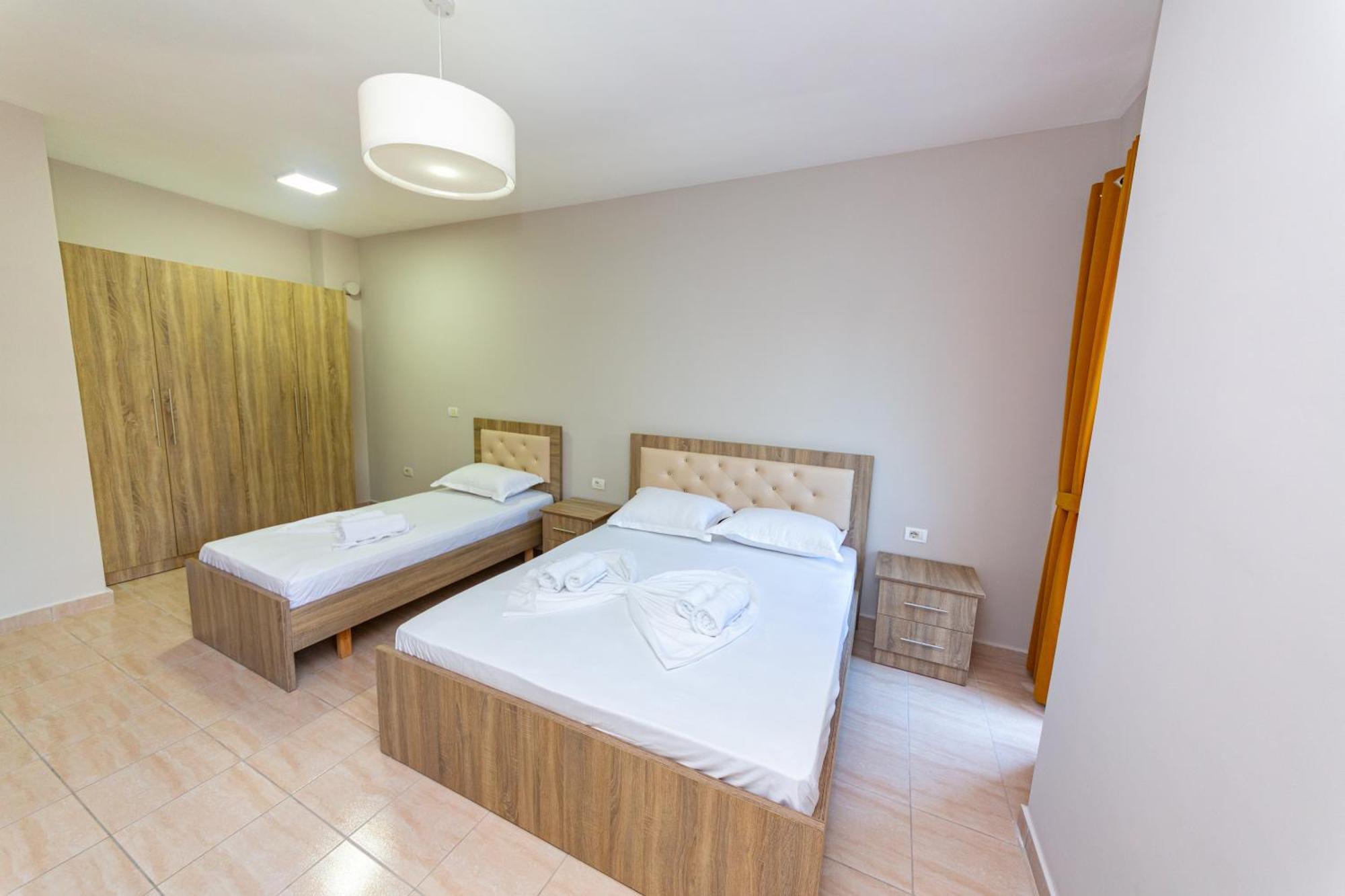 Ponari S Hotel Kryemëdhej 객실 사진