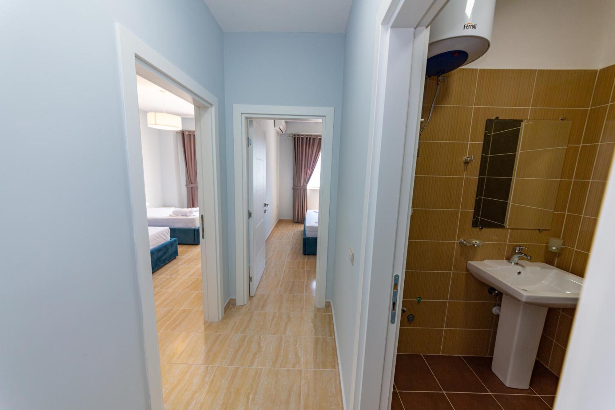 Ponari S Hotel Kryemëdhej 객실 사진
